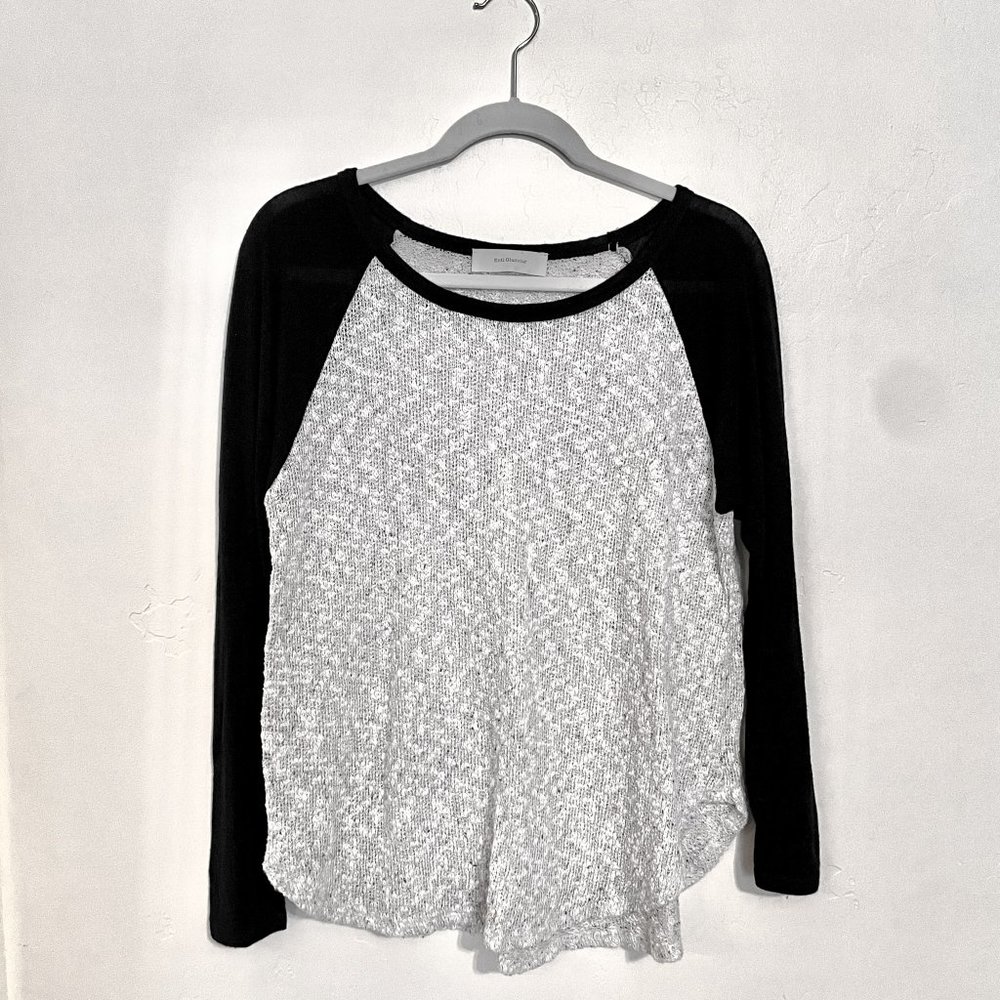 Enti Glamour - Black and White Long Sleeve Top - S